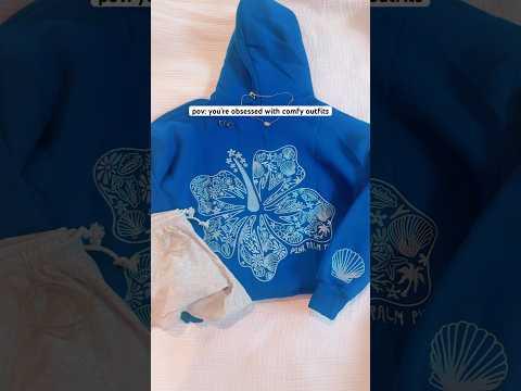 Trendy Palm Puff Hoodie: Fashionable & Functional Choice for Teens